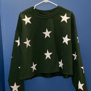 Green star crew neck